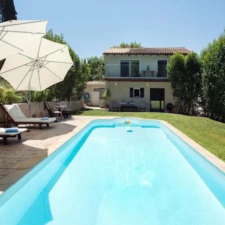 Apartment Spitaki Pool House